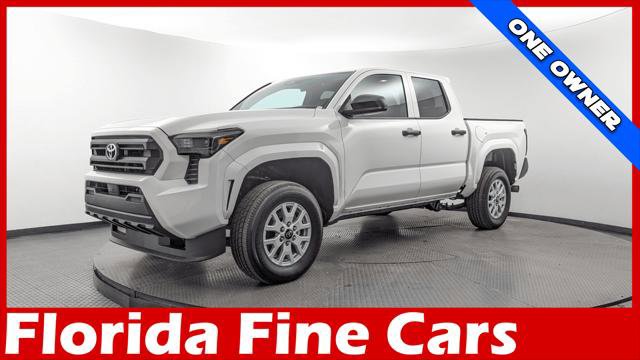 Used 2025 Toyota Tacoma SR RWD image 1