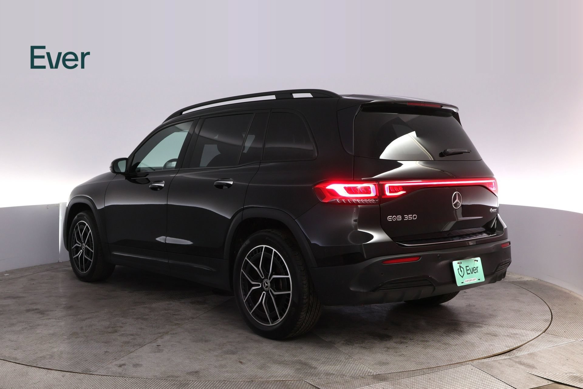 Used 2023 Mercedes-Benz EQB 350 4MATIC SUV image 17