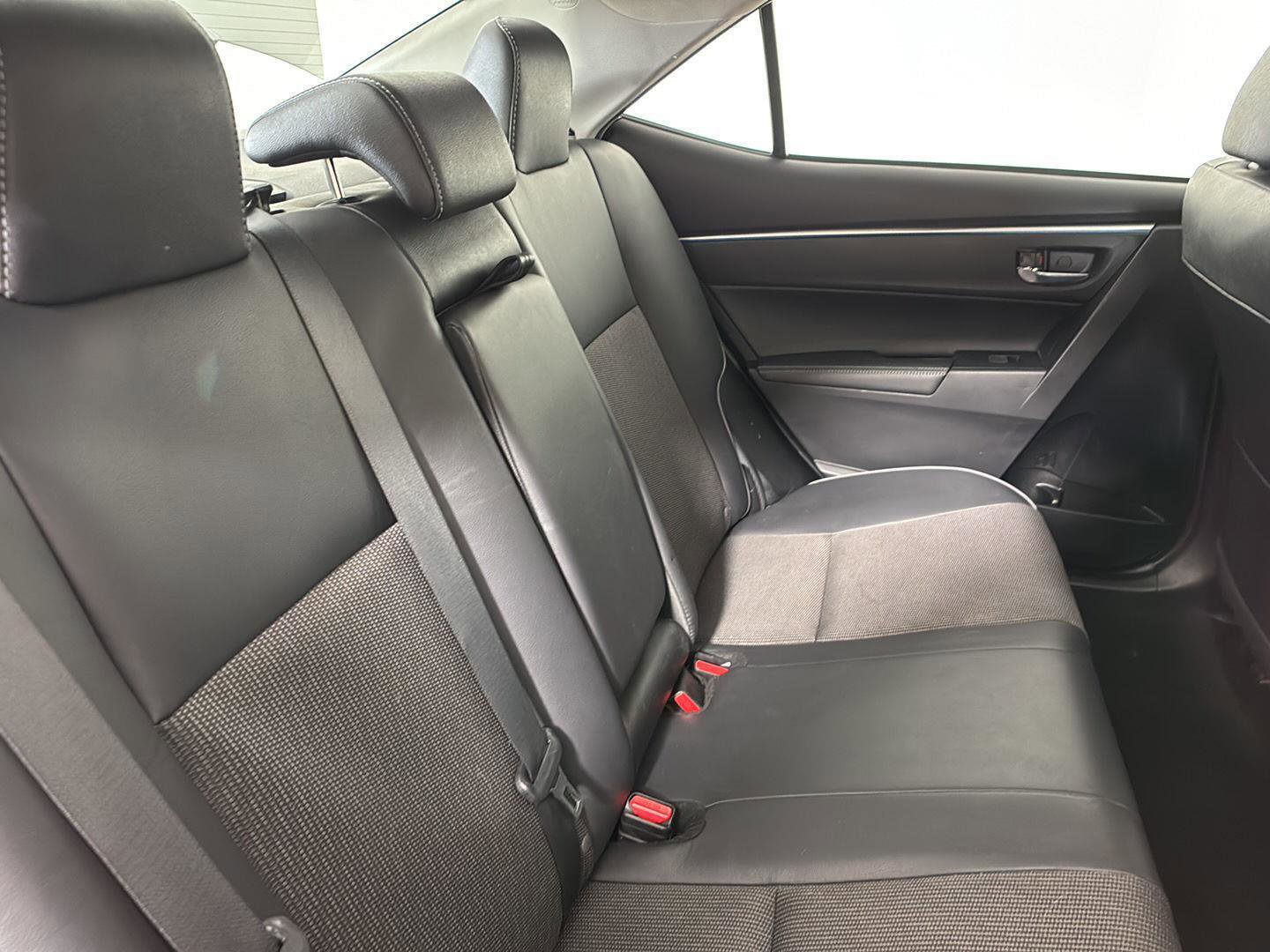 Used 2015 Toyota Corolla S FWD image 17