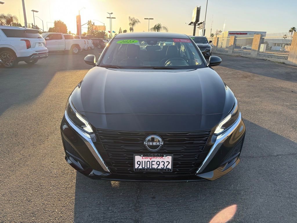 Certified 2025 Nissan Altima 2.5 S image 2