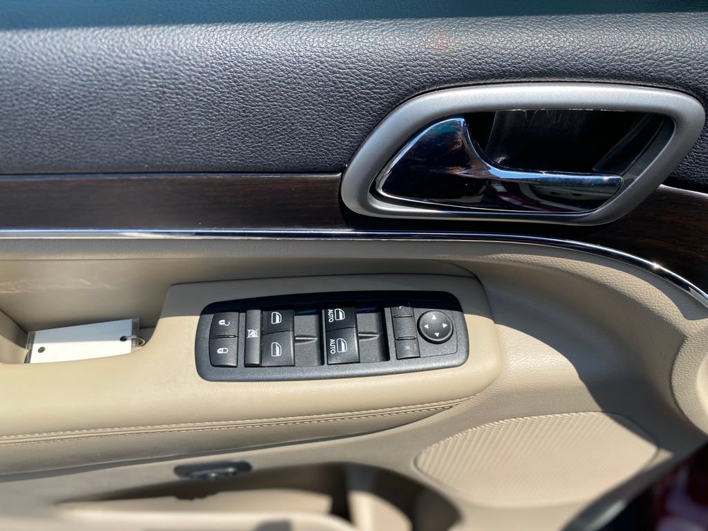 Used 2018 Jeep Grand Cherokee Limited AWD/4WD image 20