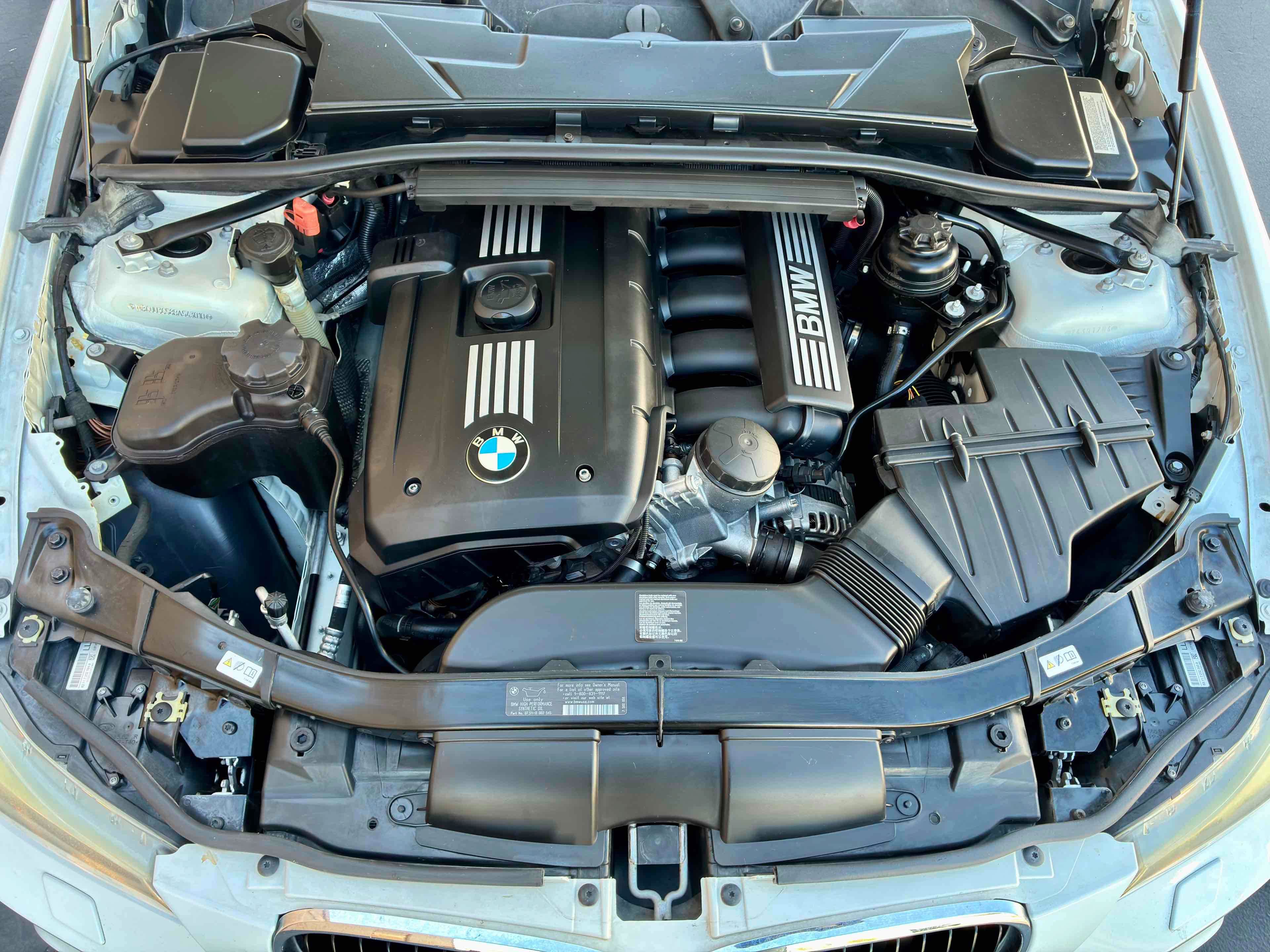 Used 2011 BMW 328i xDrive Wagon AWD/4WD image 60