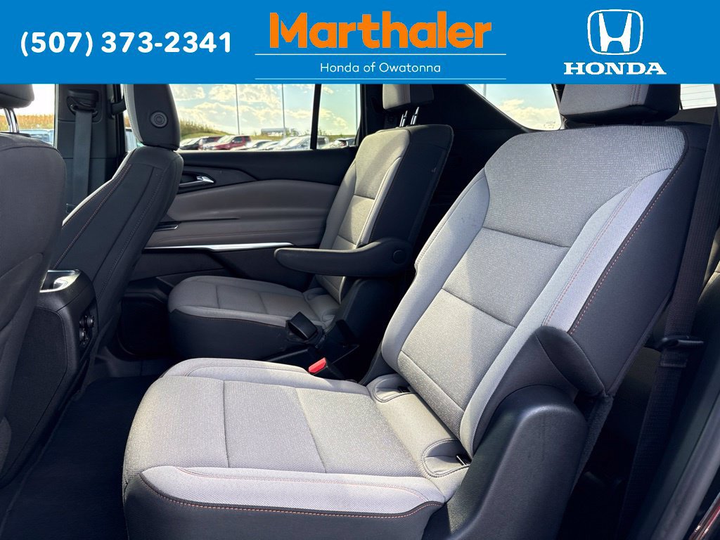 Used 2026 Chevrolet Traverse LT w/ Driver Confidence Package AWD/4WD image 13