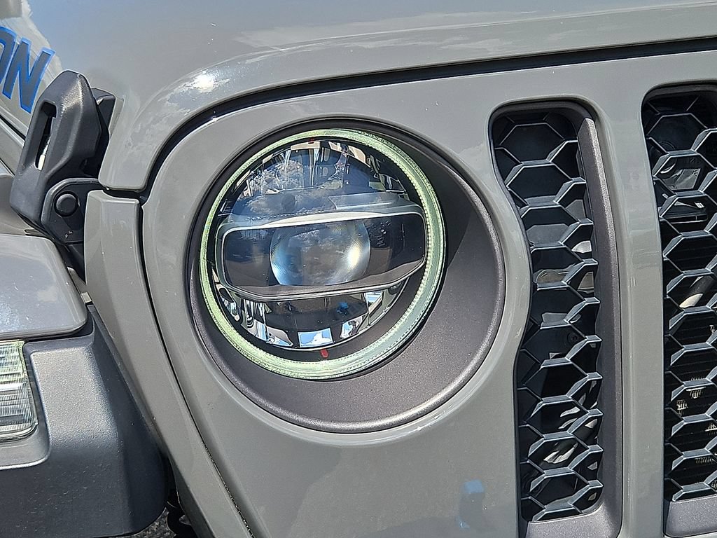 Used 2021 Jeep Wrangler Unlimited Rubicon 4xe w/ Cold Weather Group AWD/4WD image 9