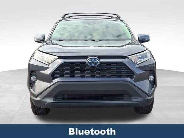 Used 2021 Toyota RAV4 XLE w/ Convenience Package image 3