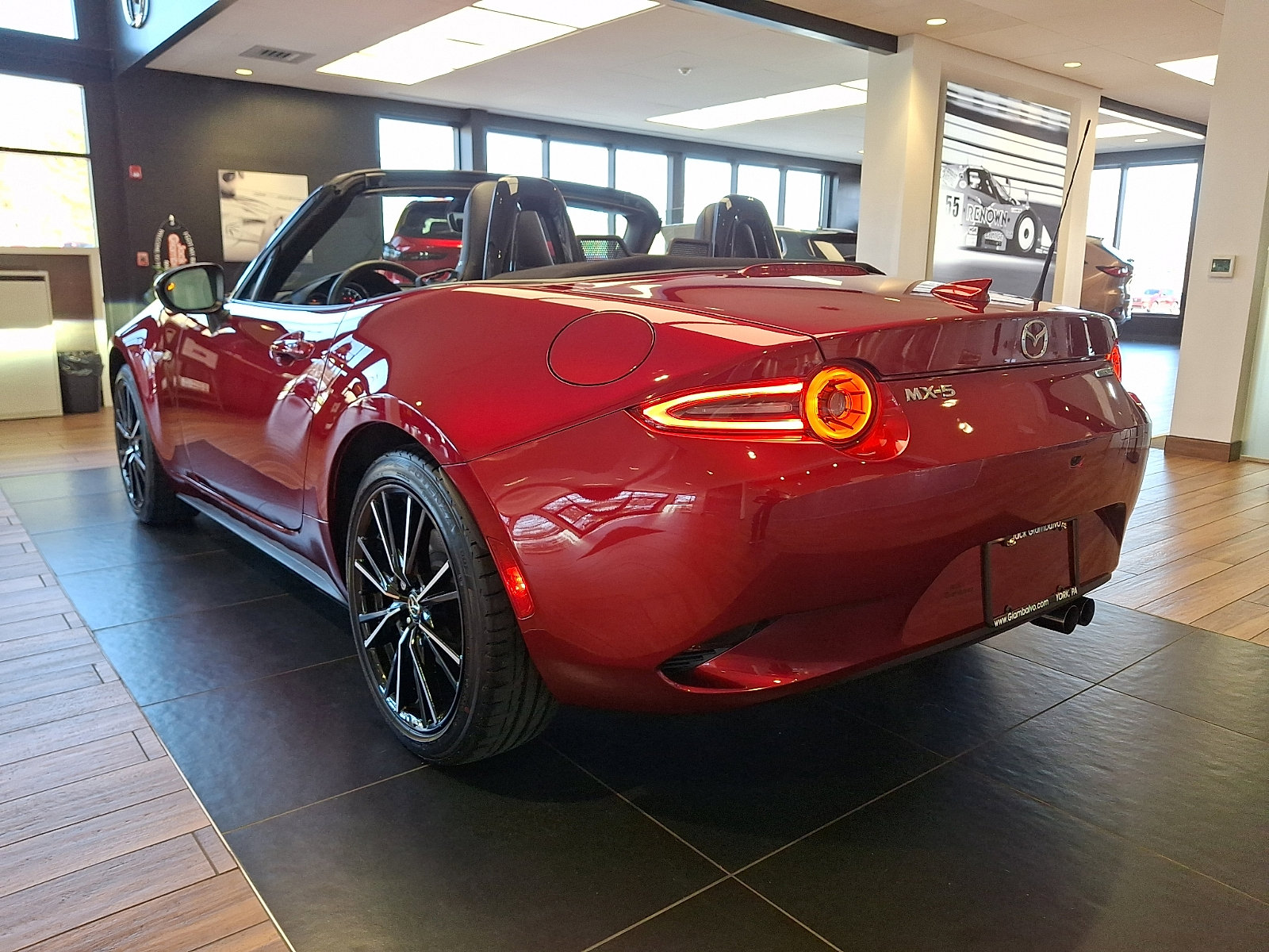 New 2025 MAZDA MX-5 Miata Grand Touring RWD image 4