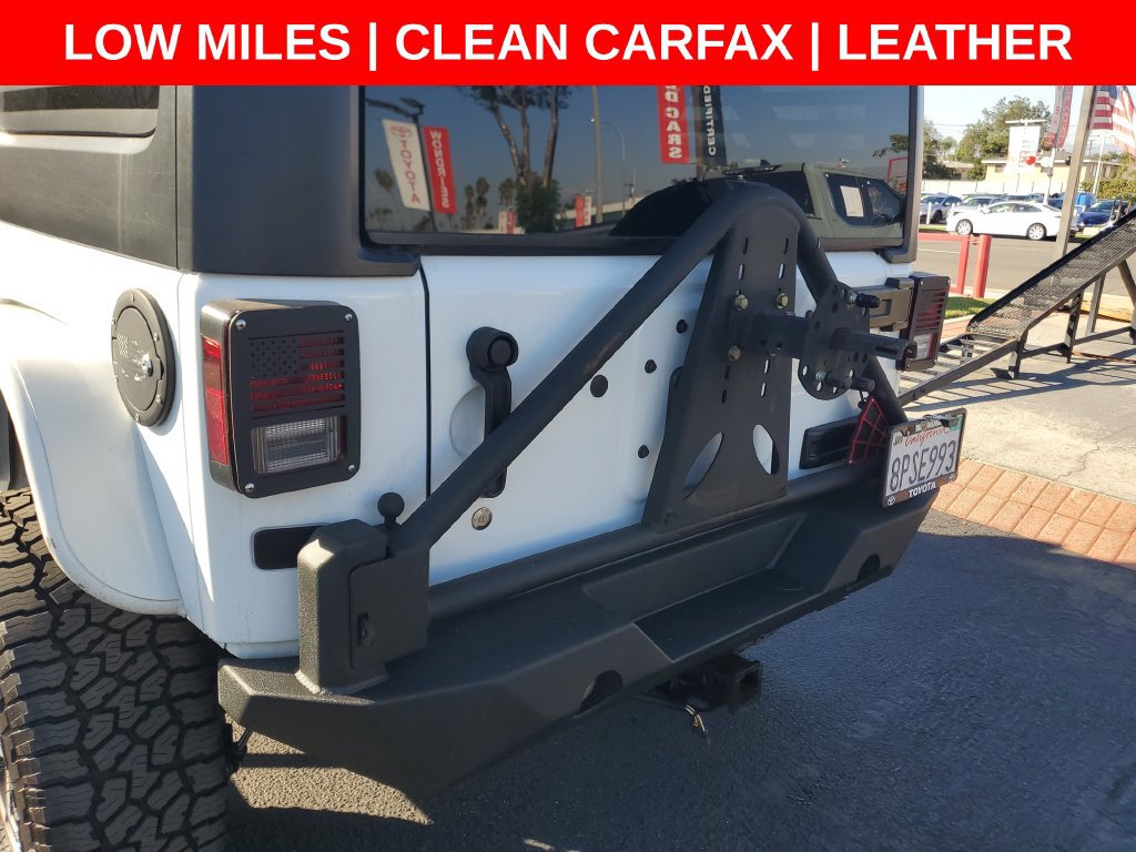 Used 2018 Jeep Wrangler Unlimited Rubicon w/ Connectivity Group AWD/4WD image 17