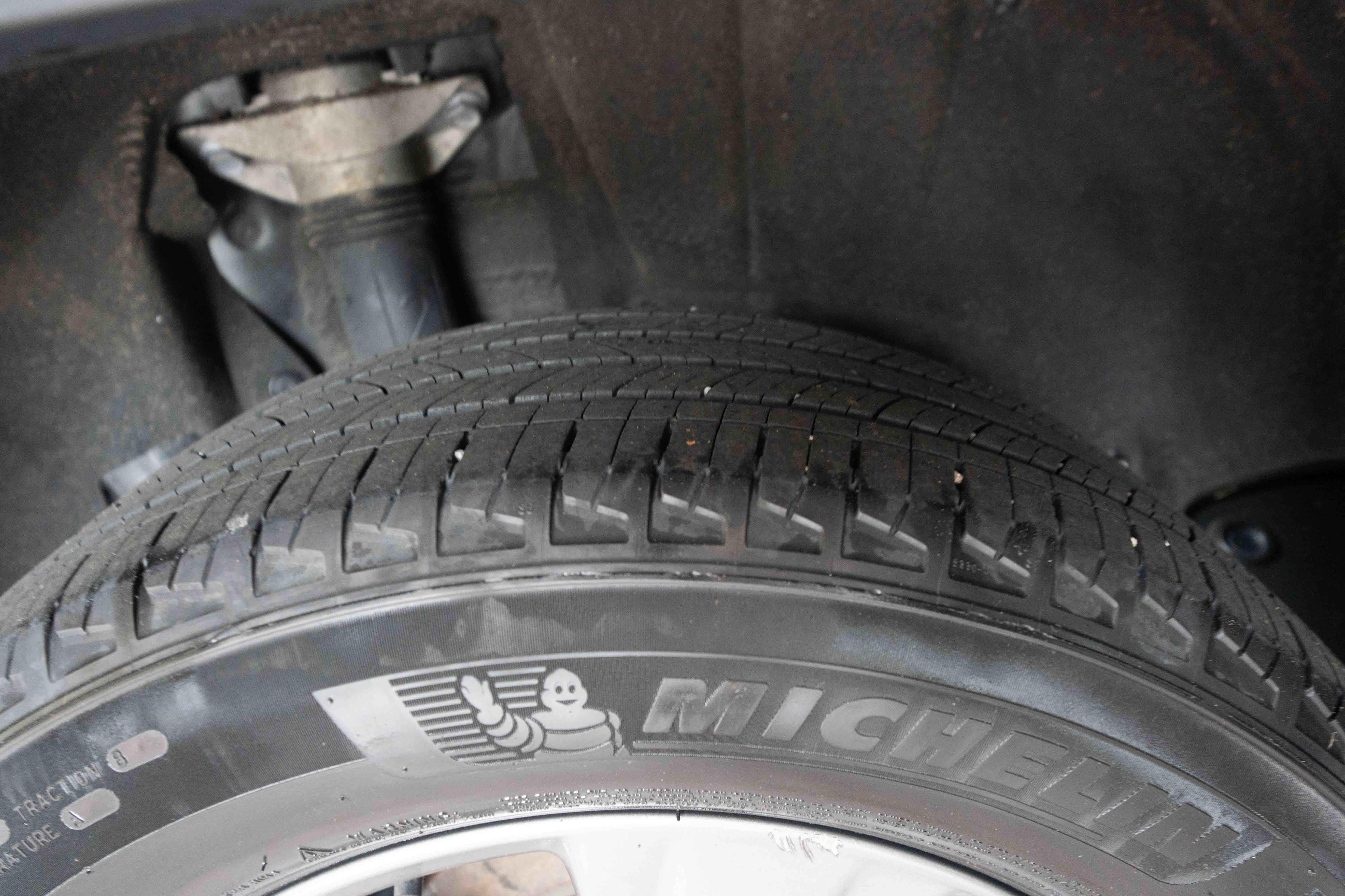 Used 2023 Toyota RAV4 XLE AWD/4WD image 30