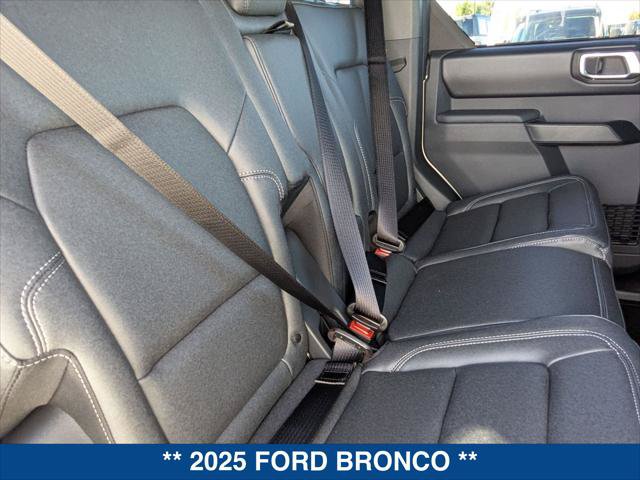 New 2025 Ford Bronco Badlands AWD/4WD image 18