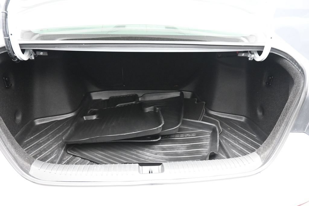 Certified 2024 Honda Accord EX-L image 22