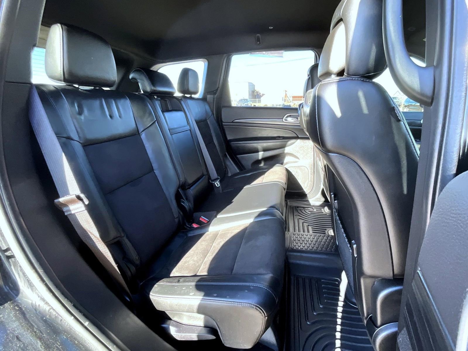 Certified 2021 Jeep Grand Cherokee Laredo X image 18