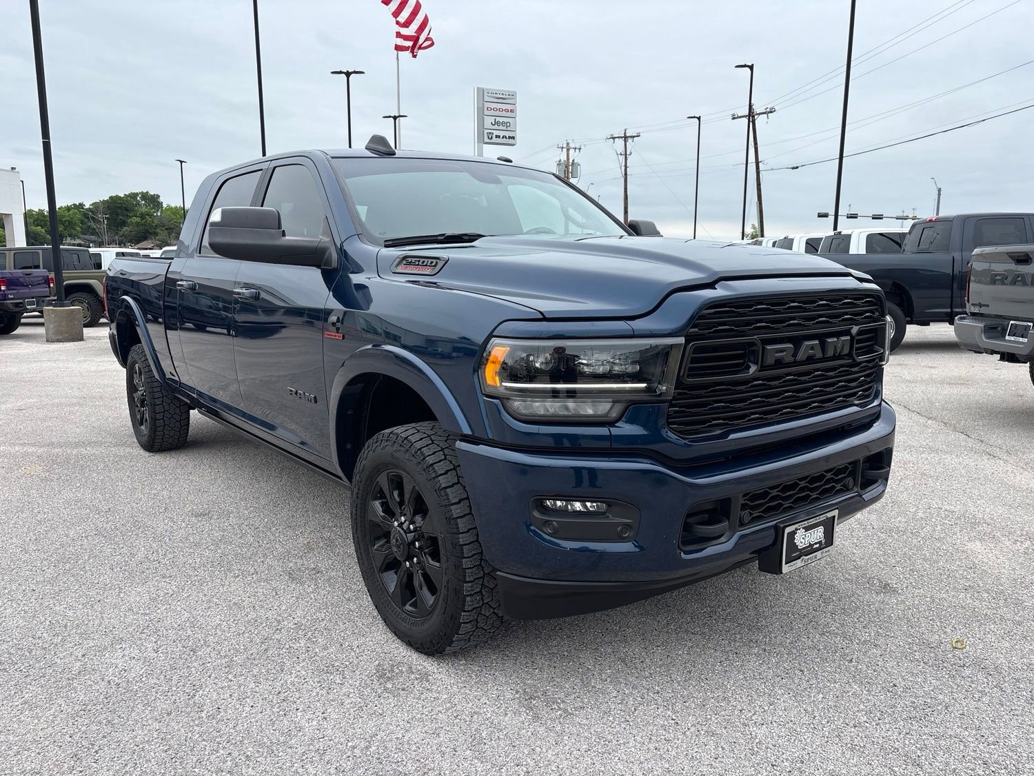 Used 2022 RAM 2500 Limited w/ Night Edition AWD/4WD image 8