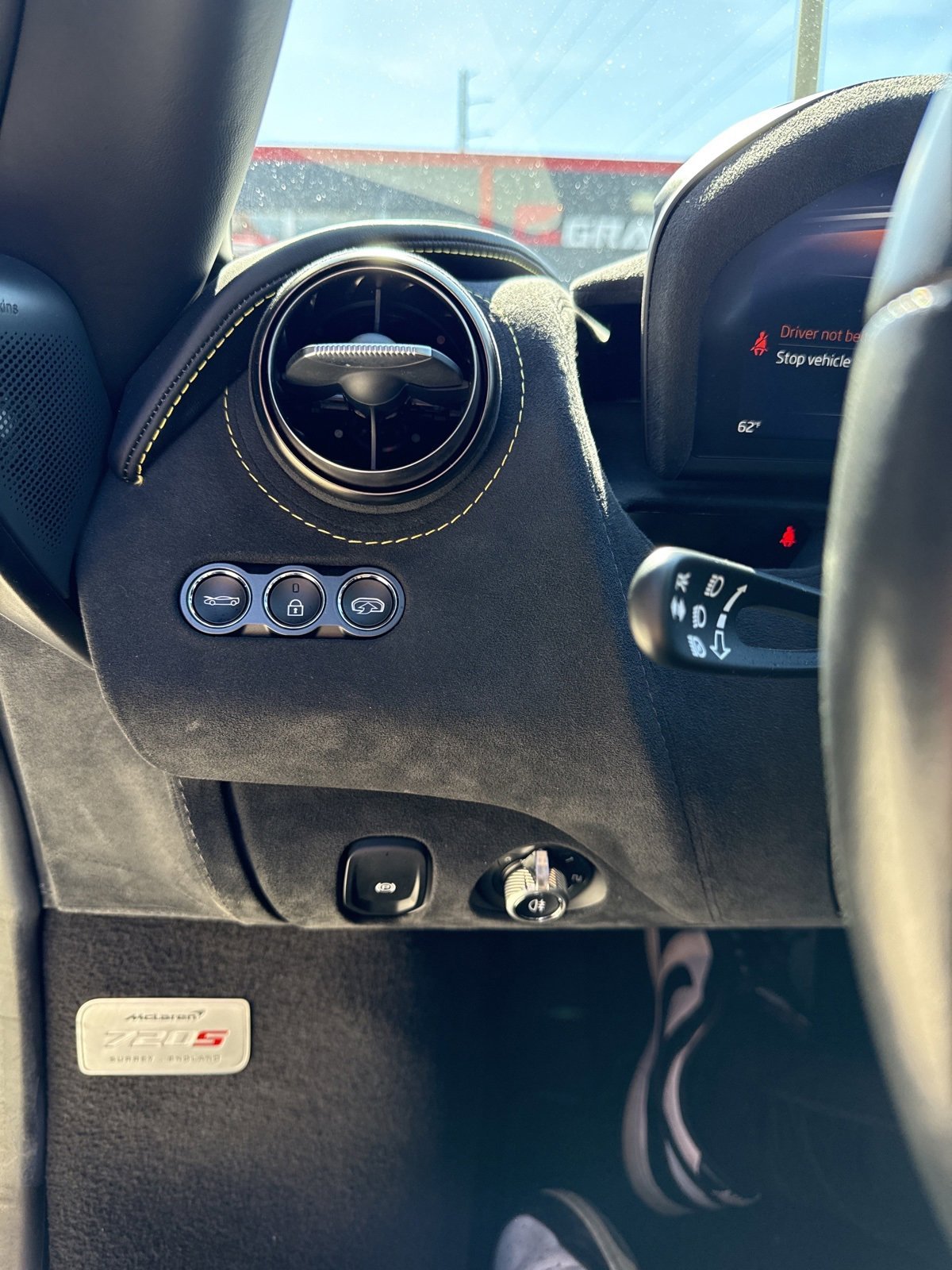 Used 2022 McLaren 720S Luxury image 18