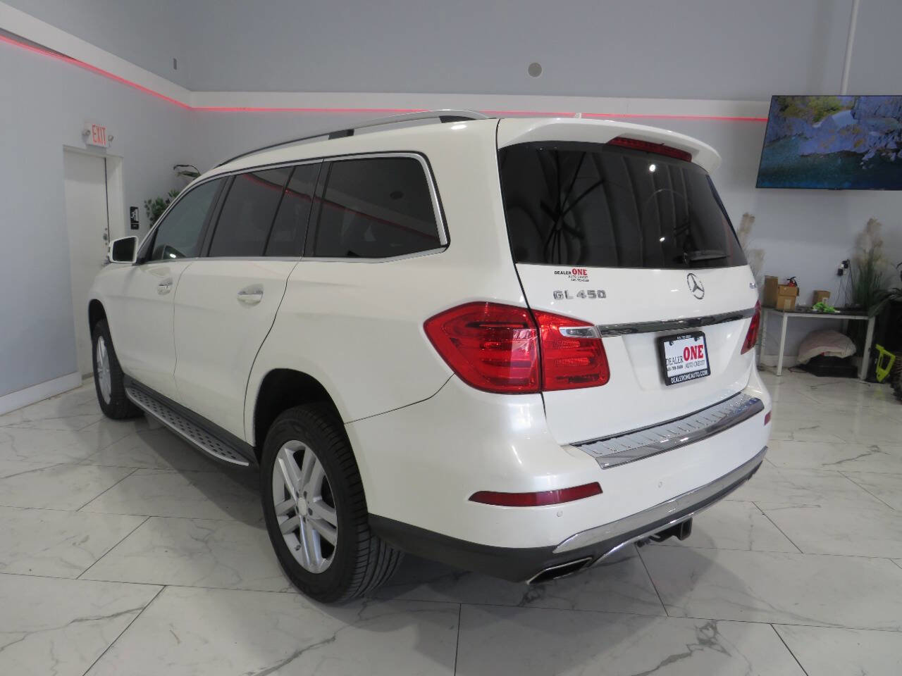 Used 2016 Mercedes-Benz GL 450 4MATIC w/ Premium I Package image 5