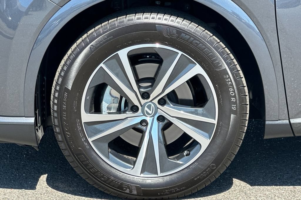 Used 2026 Lexus RX 350 AWD w/ Accessory Package (Z1) image 32