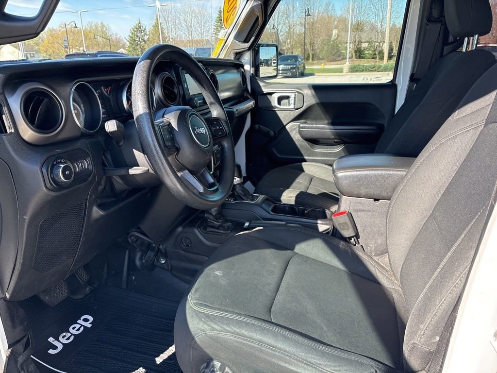 Used 2018 Jeep Wrangler Unlimited Sport AWD/4WD image 7