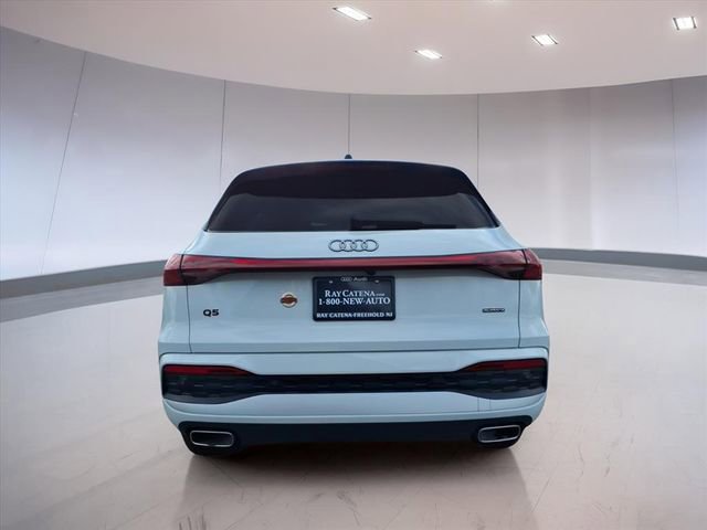 Used 2025 Audi Q5 Premium Plus w/ Premium Plus AWD/4WD image 3