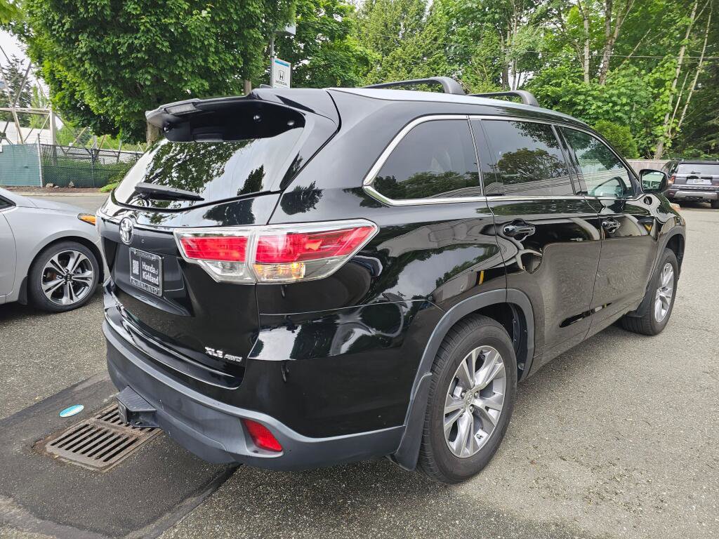 Used 2015 Toyota Highlander XLE AWD/4WD image 7