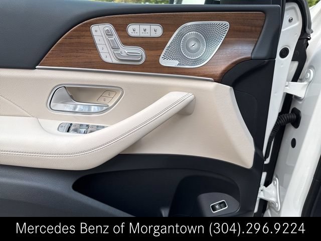 New 2025 Mercedes-Benz GLS 450 4MATIC image 16