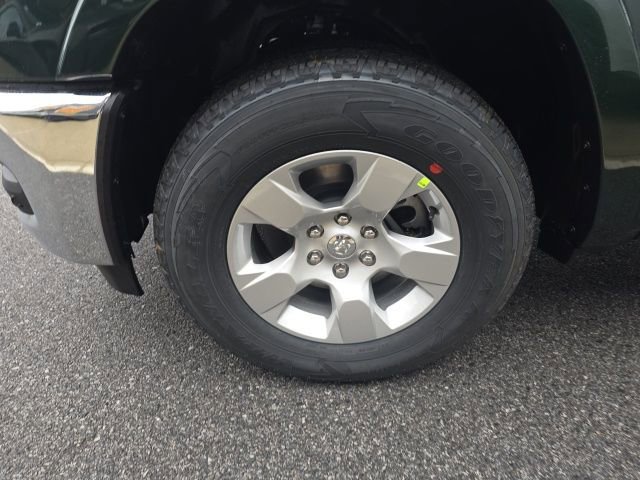 New 2026 RAM 1500 4x4 Crew Cab image 8