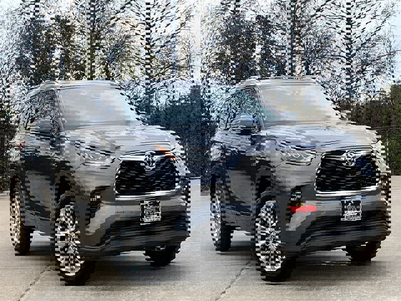 Used 2023 Toyota Highlander Limited image 1