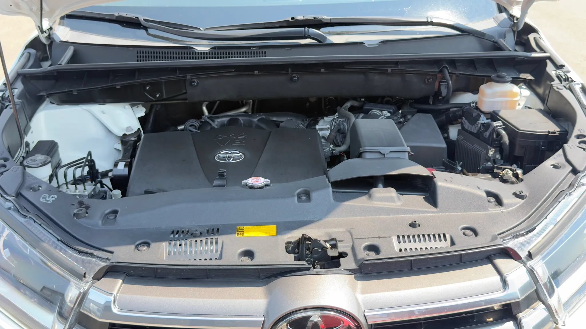 Used 2018 Toyota Highlander Limited AWD/4WD image 11
