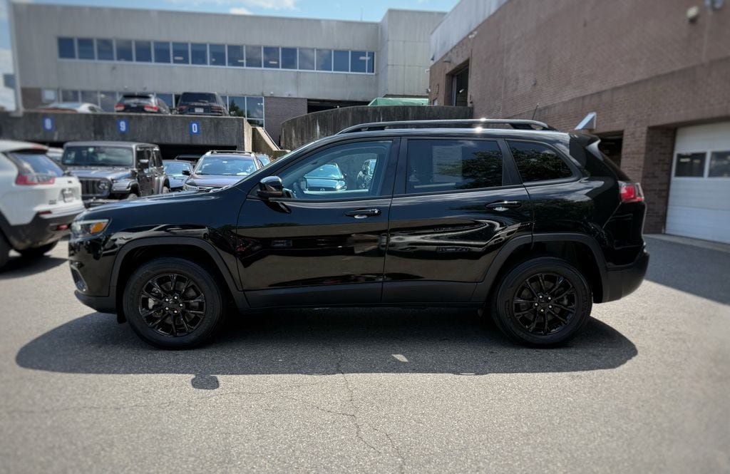 Used 2023 Jeep Cherokee Altitude Lux w/ Lux Elite Package AWD/4WD image 14