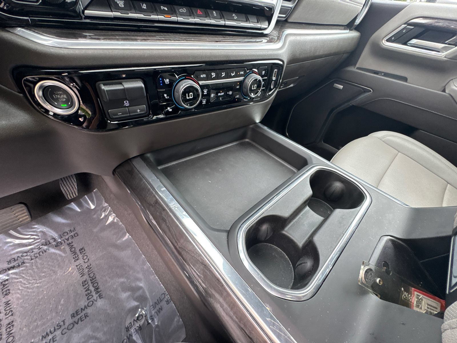 Used 2025 Chevrolet Silverado 2500 LTZ w/ LTZ Premium Package AWD/4WD image 30
