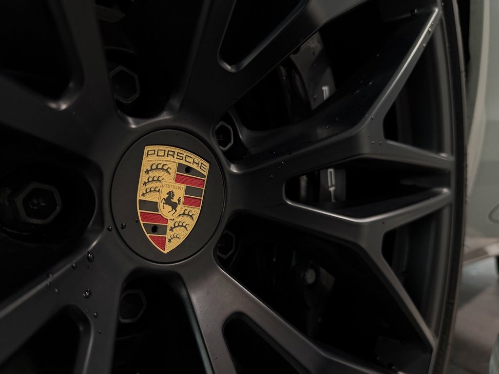 Used 2024 Porsche Macan GTS image 44