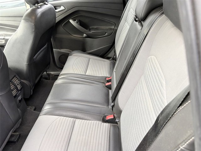 Used 2018 Ford Escape SE w/ SE Sport Appearance Package image 9