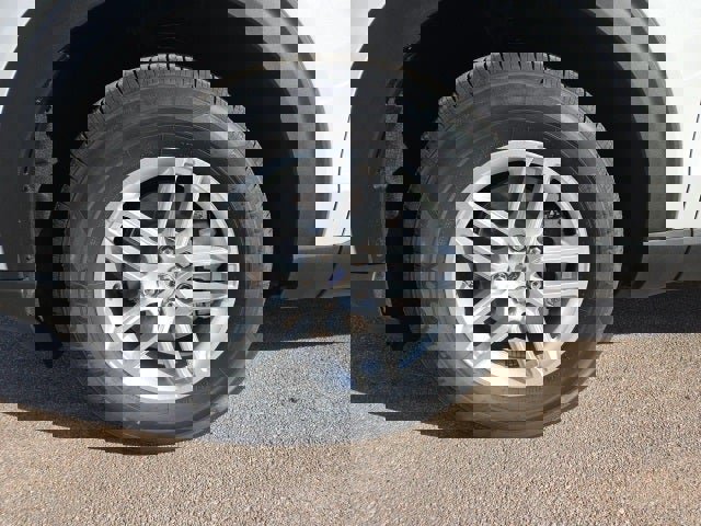 New 2026 Ford Explorer Active image 9