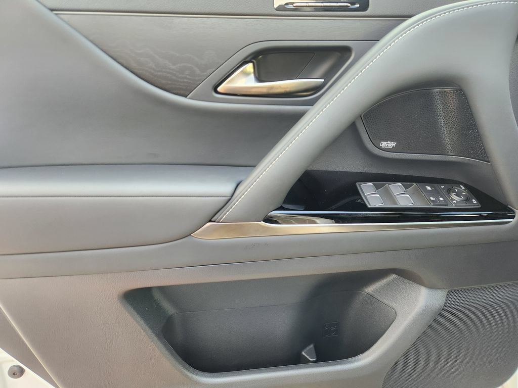Certified 2026 Lexus LX 600 4WD w/ Appearance Package image 23