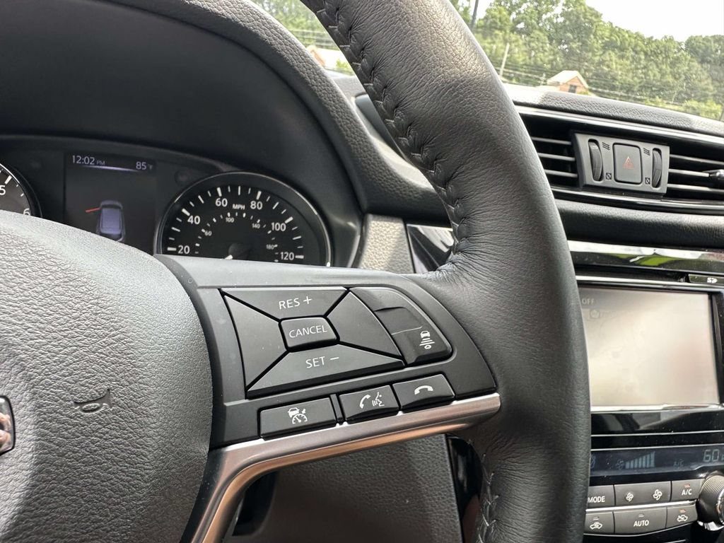 Used 2018 Nissan Rogue Sport SL w/ SL Premium Package AWD/4WD image 28