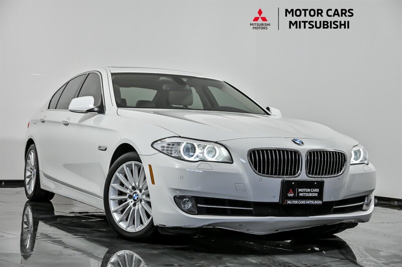 Used 2011 BMW 535i Sedan RWD image 1