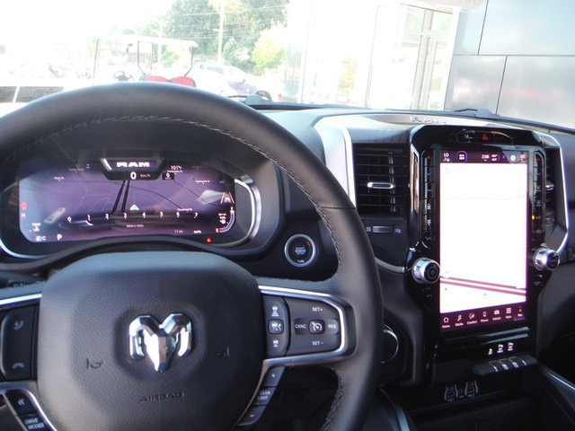 New 2026 RAM 1500 4x4 Crew Cab image 34