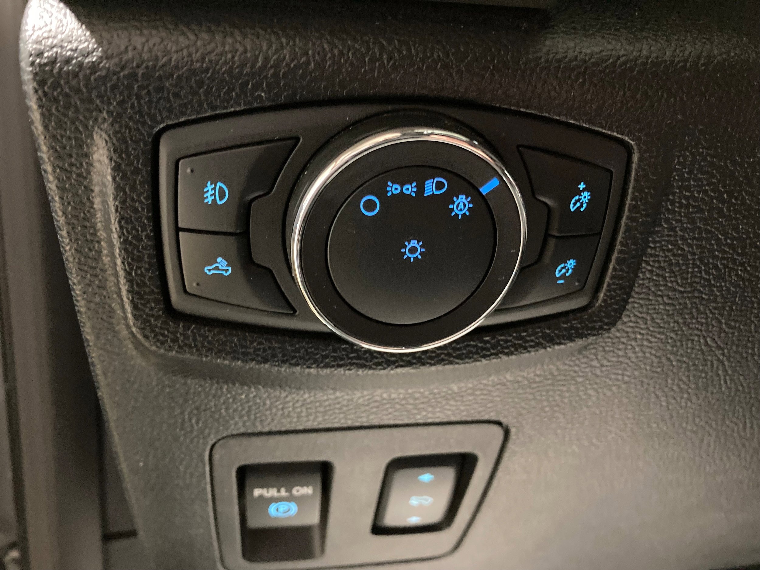 Used 2019 Ford F150 Lariat AWD/4WD image 21