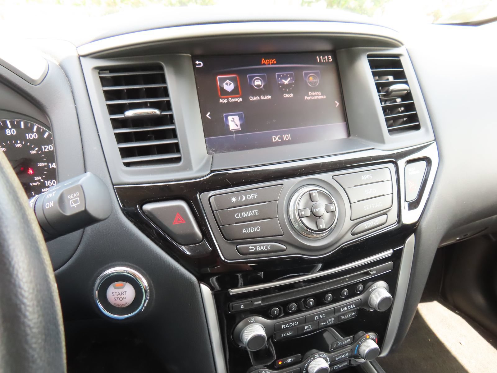 Used 2018 Nissan Pathfinder SV AWD/4WD image 23
