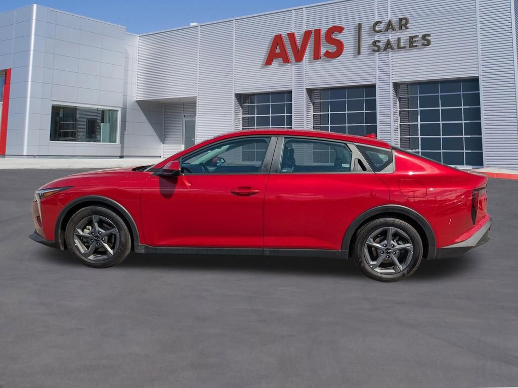 Used 2025 Kia K4 LXS image 2