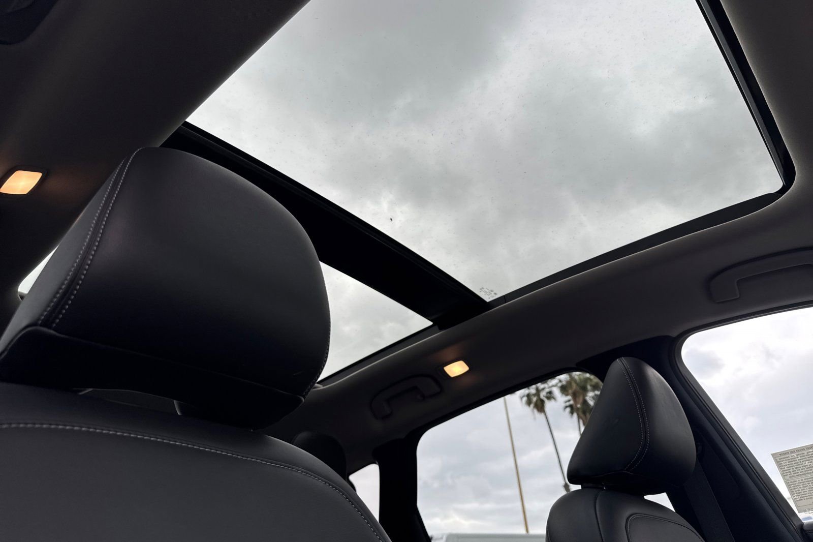 Used 2020 INFINITI QX50 Sensory image 17