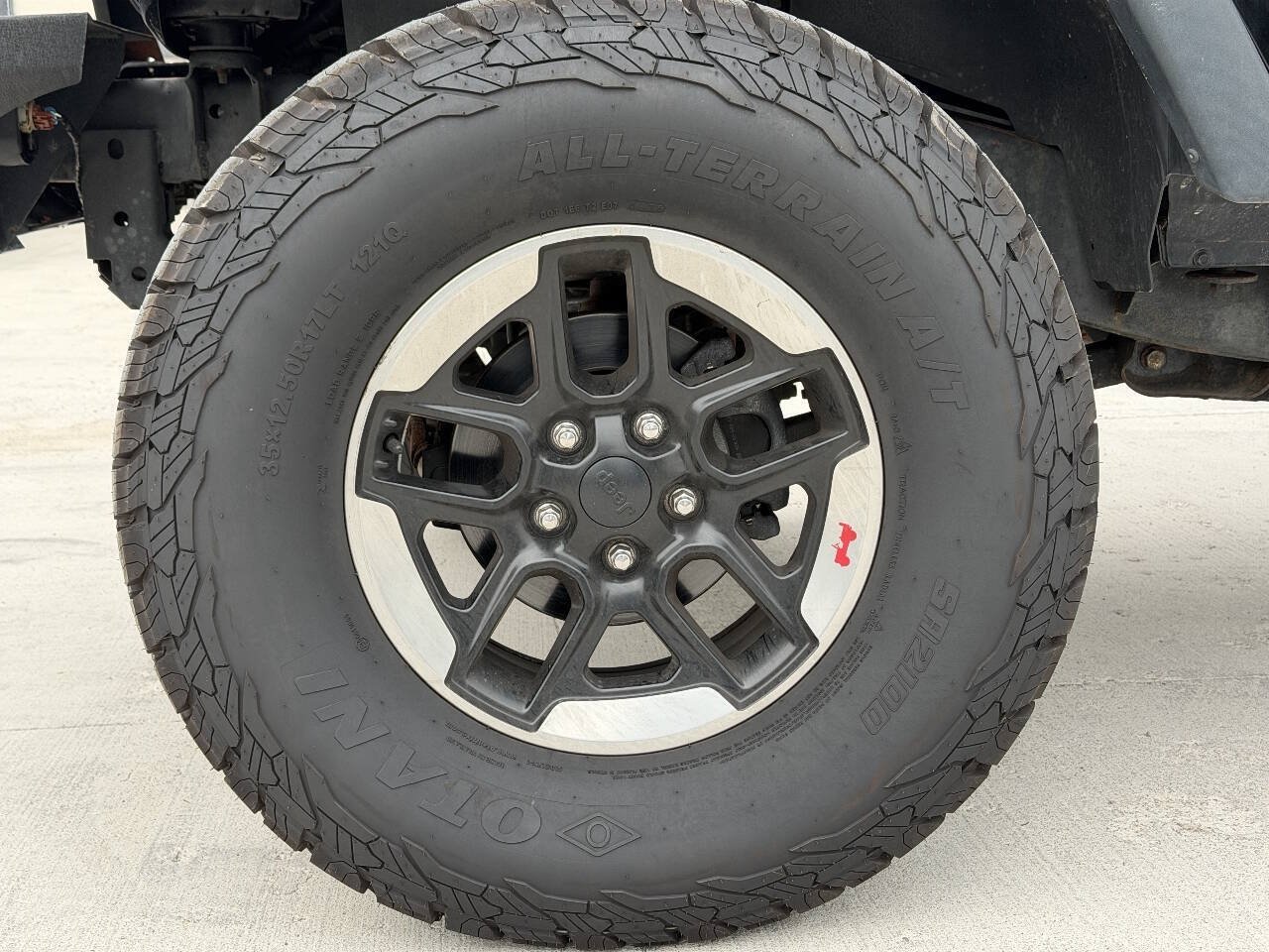 Used 2015 Jeep Wrangler Unlimited Sport w/ Connectivity Group AWD/4WD image 17