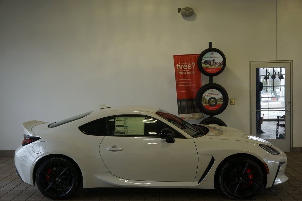 New 2026 Toyota GR86 Premium image 15