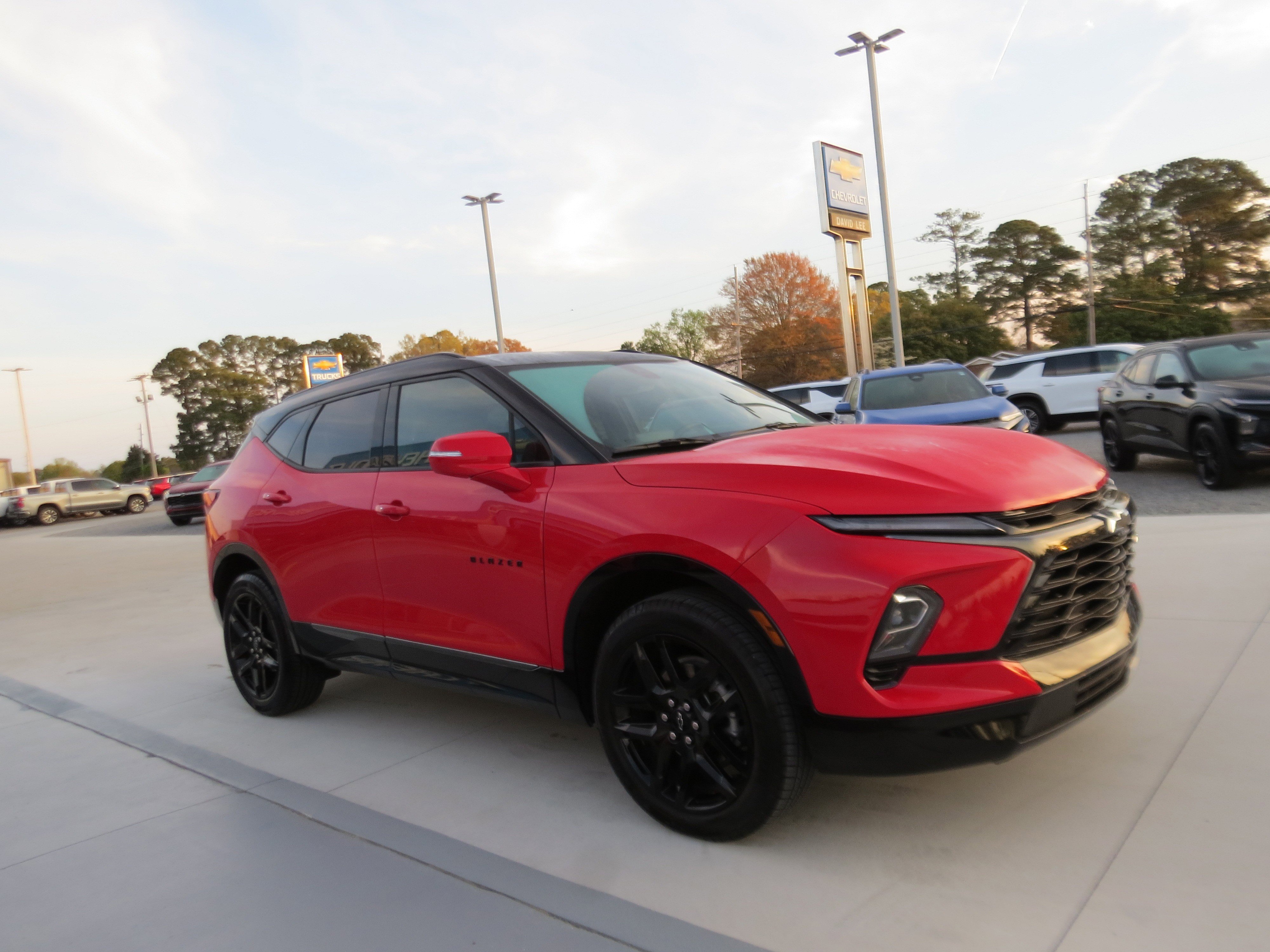 Used 2024 Chevrolet Blazer RS w/ Enhanced Convenience Package image 6