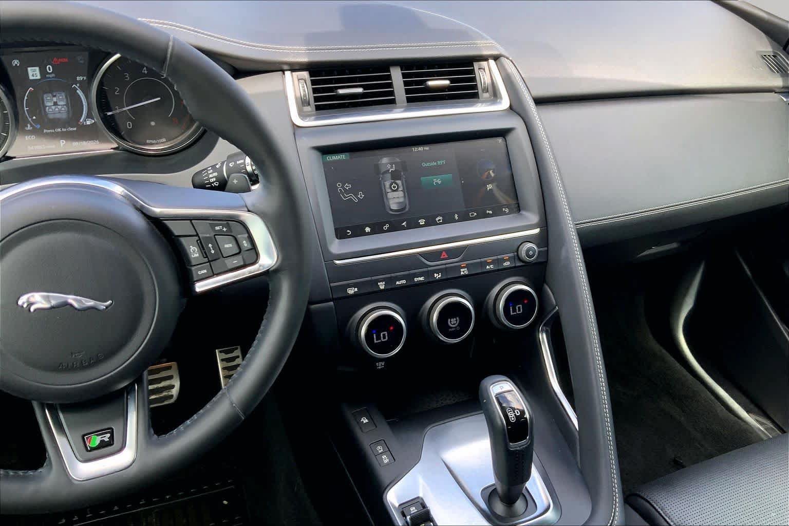 Used 2018 Jaguar E-PACE R-Dynamic SE AWD/4WD image 6