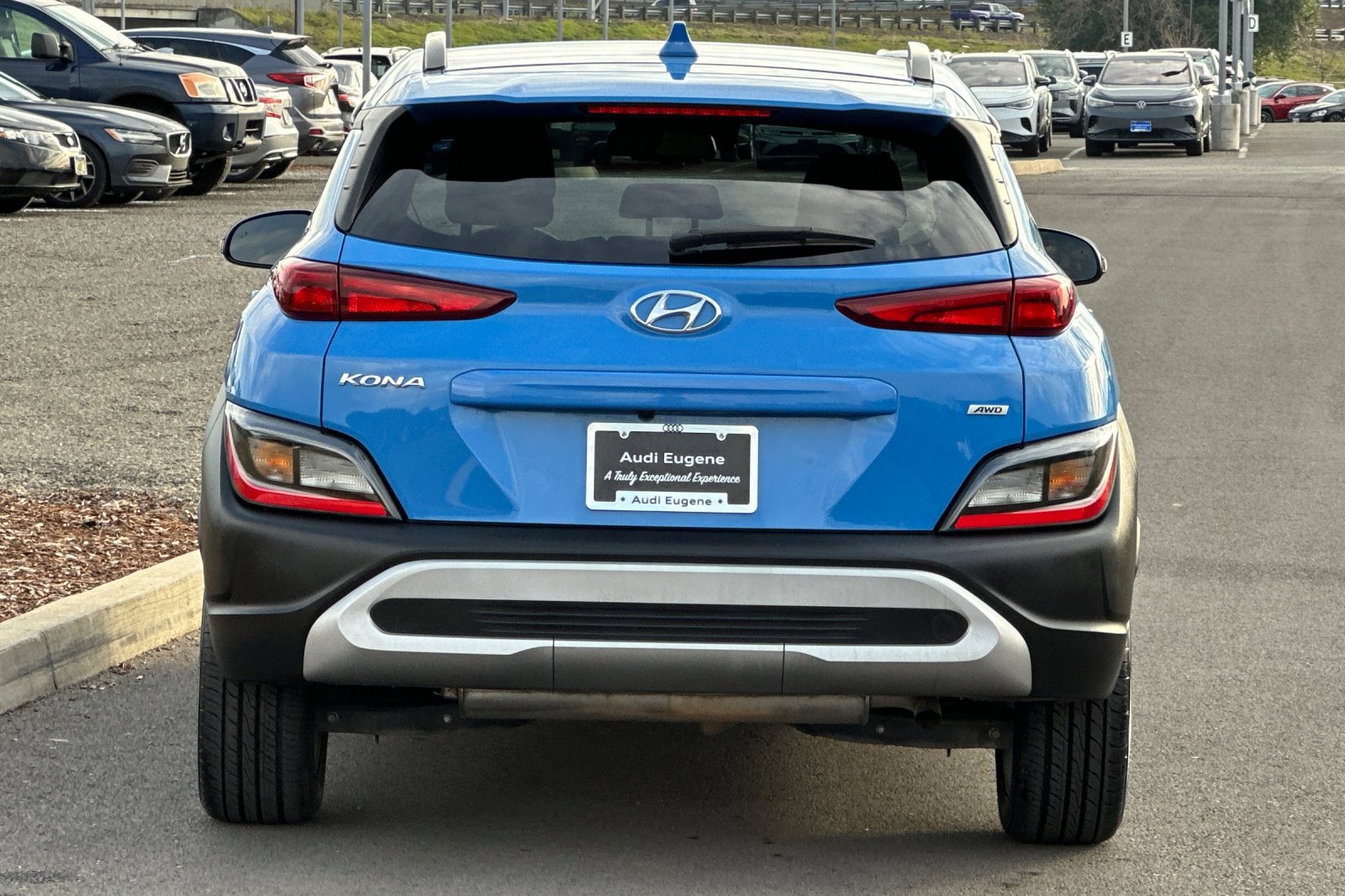 Used 2022 Hyundai Kona SEL w/ Cargo Package image 4