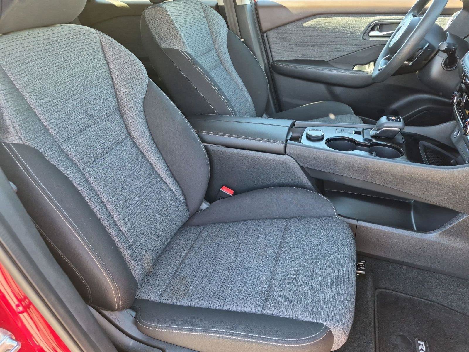 Certified 2021 Nissan Rogue SV AWD/4WD image 16