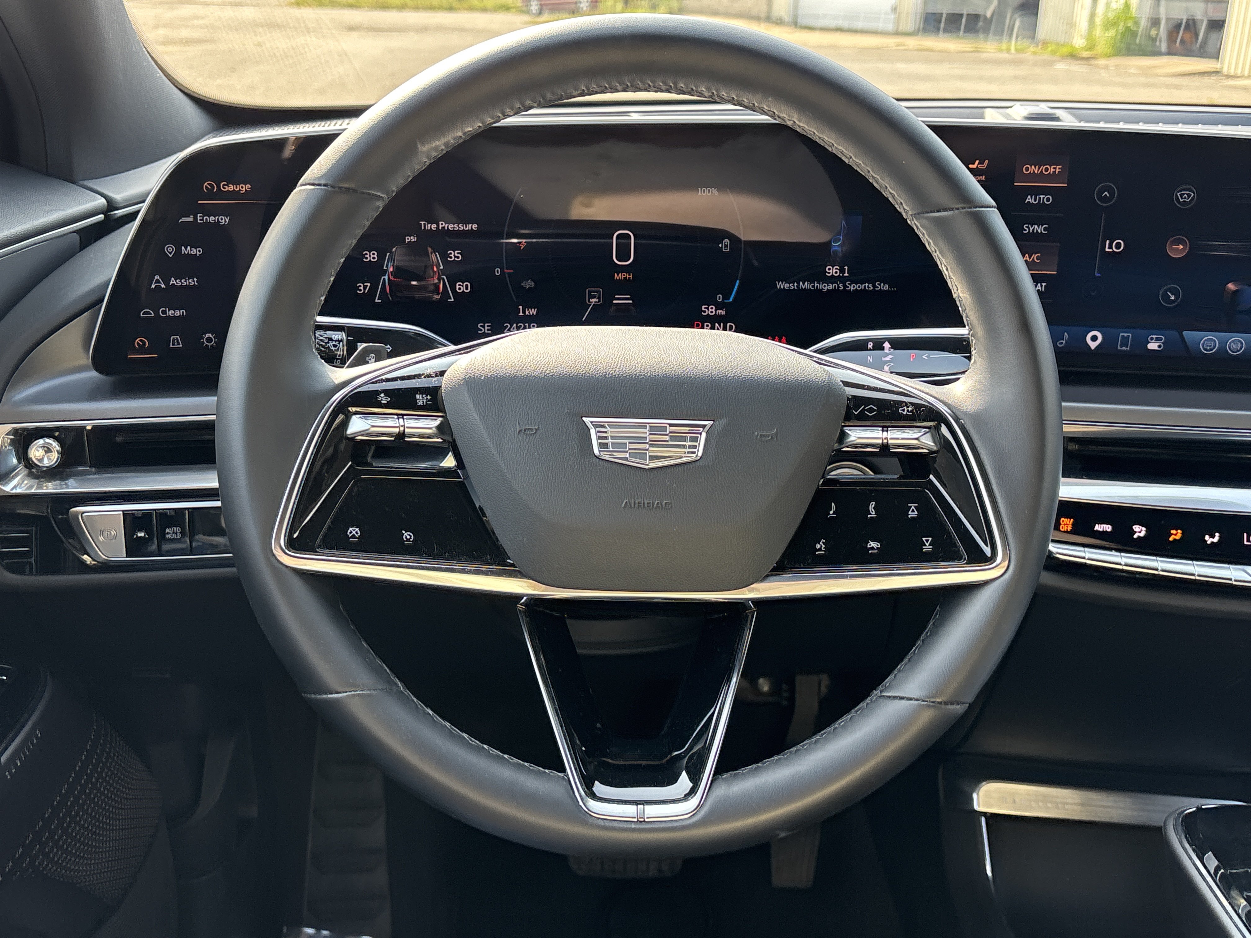 Used 2024 Cadillac Lyriq Tech AWD/4WD image 26