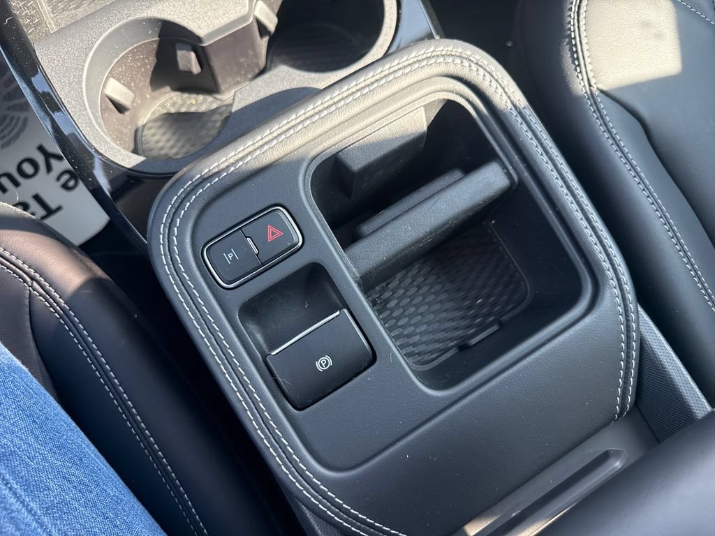 Used 2025 Ford Mustang Mach-E Select AWD/4WD image 36