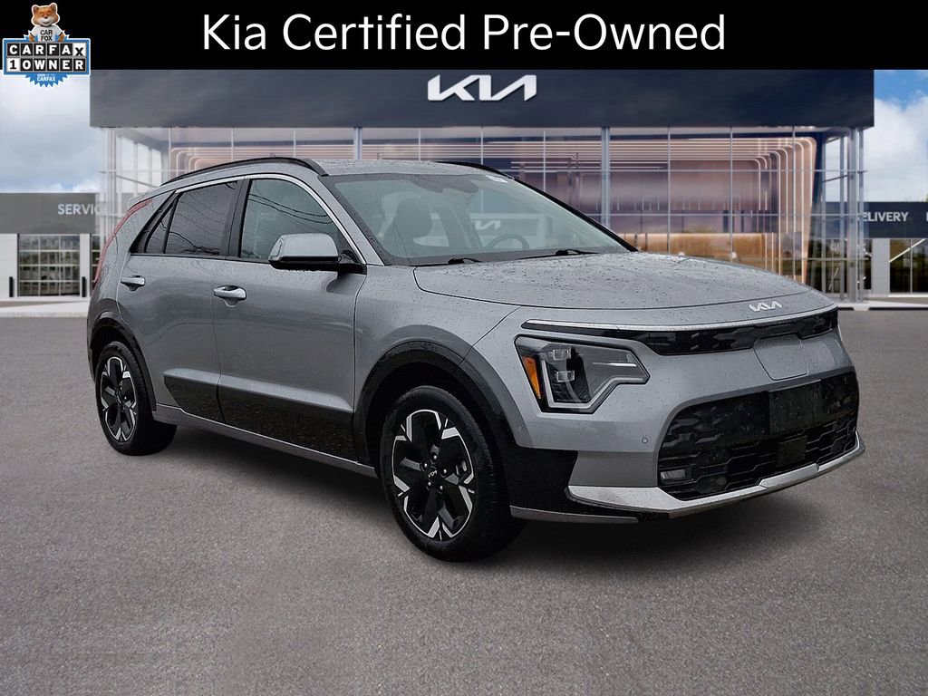 Certified 2023 Kia Niro Wave w/ Wave Preserve Package FWD image 1