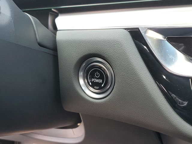 Used 2024 Cadillac Lyriq Sport image 29