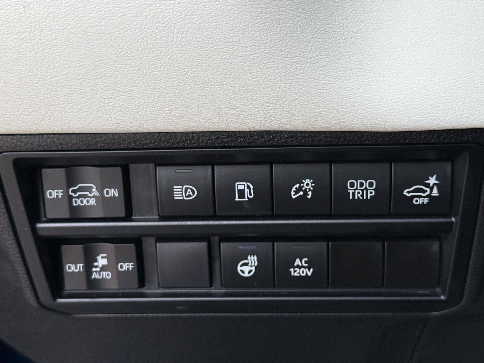 Certified 2023 Toyota Sequoia Capstone AWD/4WD image 35